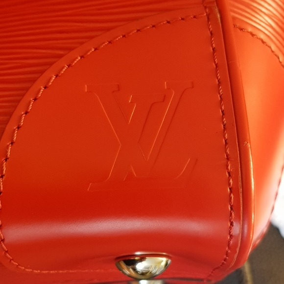 Louis Vuitton Phenix Epi Coquelicot - Picture 3 of 15